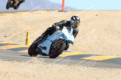 media/Oct-21-2024-Moto Forza (Mon) [[0d67646773]]/B Group/Session 4 (Turn 12)/